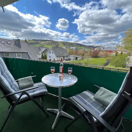 Lage Mit ✰bergblick✰ Parkplatz Und Netflix アパート
